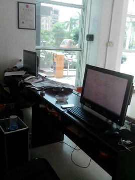 低價轉(zhuǎn)辦公設(shè)備與裝飾材料，機會難得！